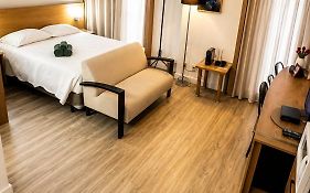 Unu 512 Jardins: Wifi, Piscina +